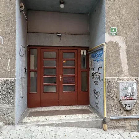 Una Gg1 Apartament